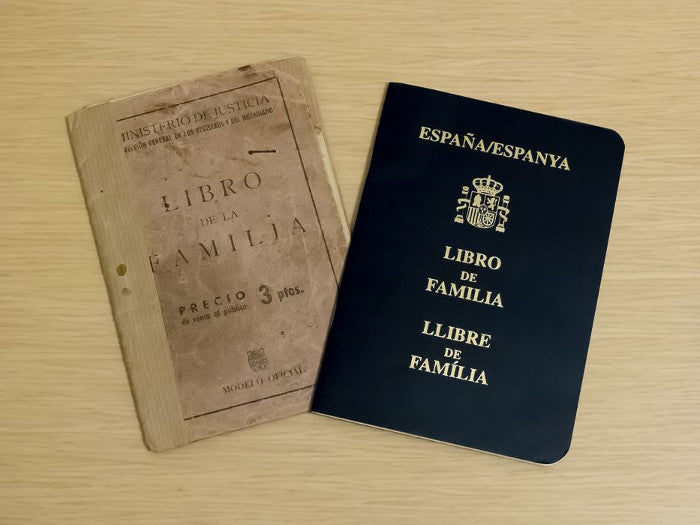 Family Book (PER) Libro de Familia